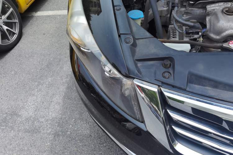Used Honda Accord 2013 2.0L LX Right Front Headlight