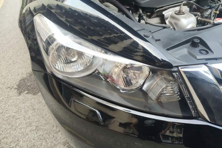Used Honda Accord 2013 2.0L SE Right Front Headlight