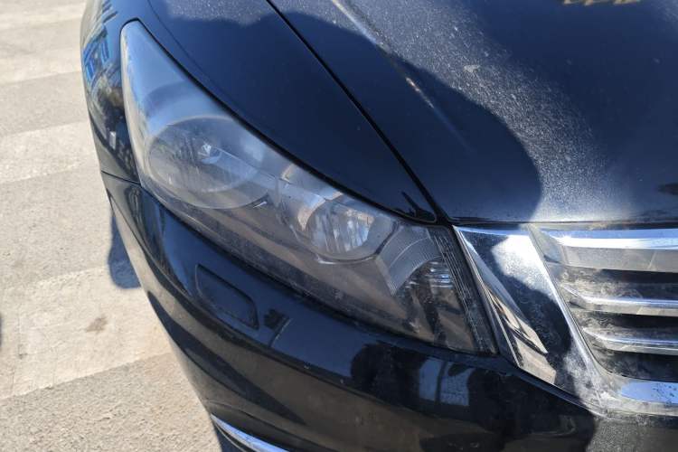 Used Honda Accord 2013 2.0L SE Right Front Headlight