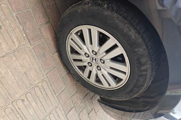 Used Honda Accord 2013 2.0L SE Right Front Wheel Hub