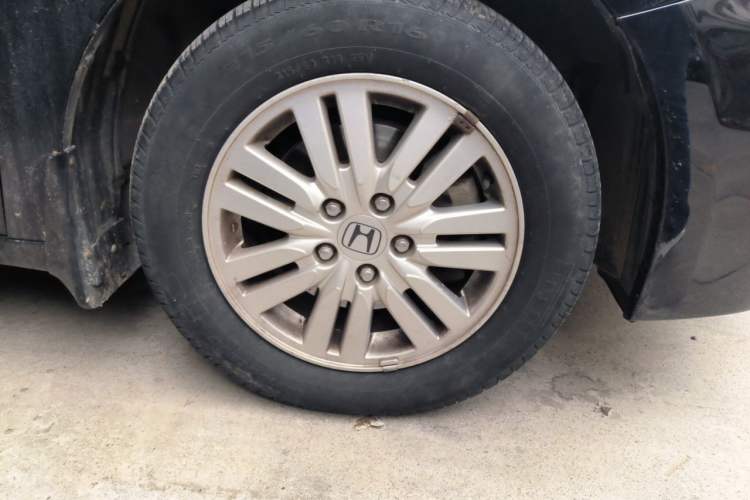 Used Honda Accord 2013 2.0L SE Right Front Wheel Hub