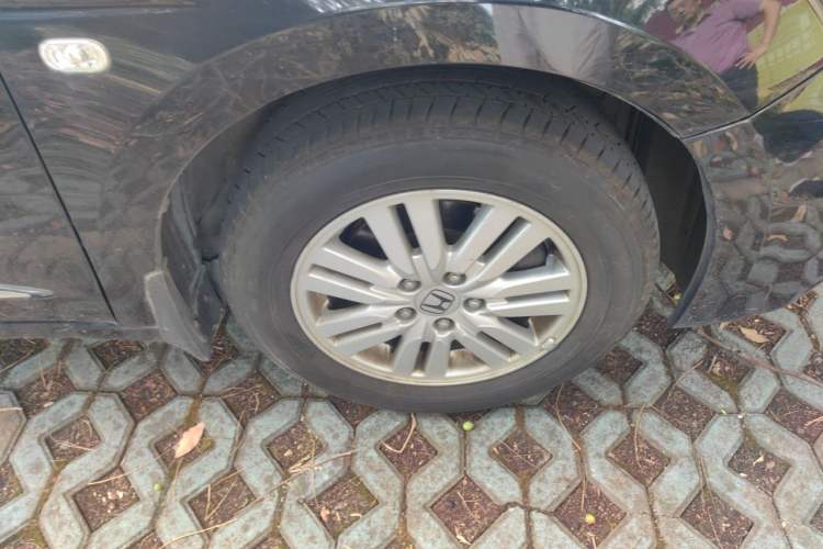 Used Honda Accord 2013 2.0L SE Right Front Wheel Hub