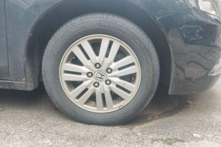Used Honda Accord 2013 2.0L SE Right Front Wheel Hub