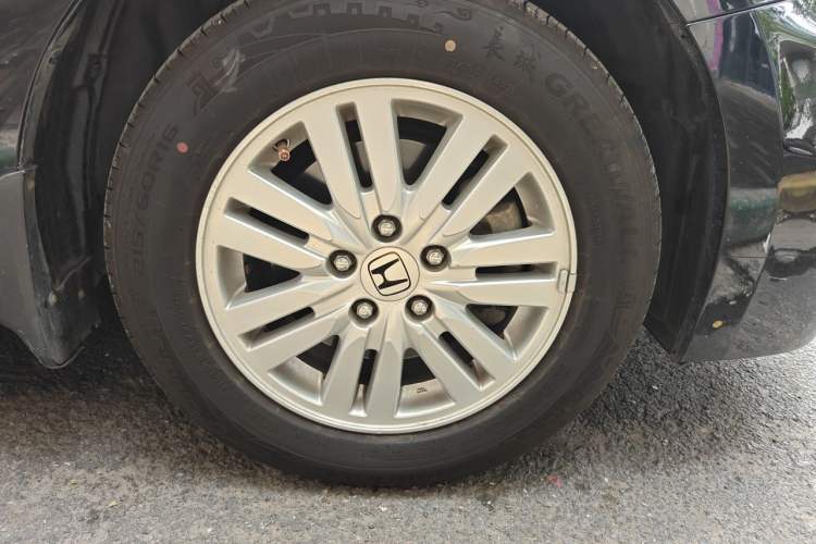 Used Honda Accord 2013 2.0L SE Right Front Wheel Hub