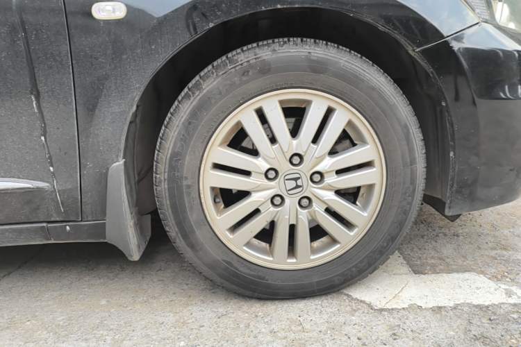 Used Honda Accord 2013 2.0L SE Right Front Wheel Hub