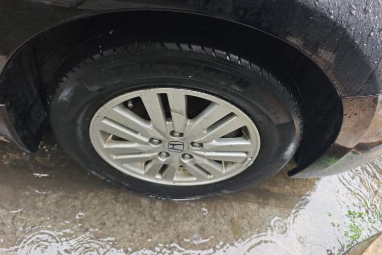 Used Honda Accord 2013 2.0L SE Right Front Wheel Hub