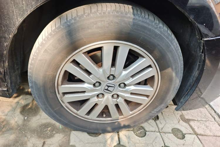 Used Honda Accord 2013 2.0L SE Right Front Wheel Hub
