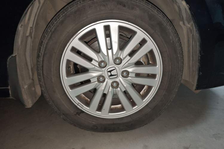 Used Honda Accord 2013 2.0L SE Right Front Wheel Hub