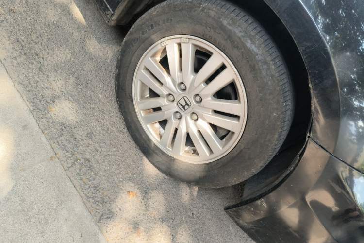 Used Honda Accord 2013 2.0L SE Right Front Wheel Hub