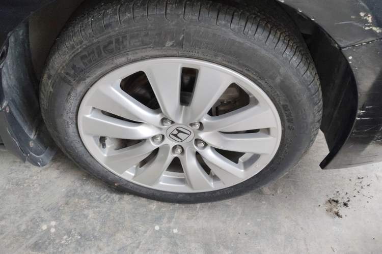 Used Honda Accord 2013 2.4L SE Right Front Wheel Hub