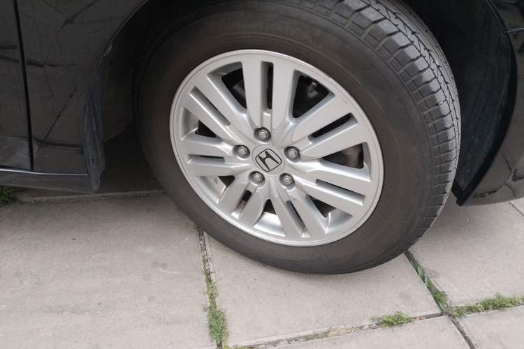 Used Honda Accord 2013 2.0L SE Right Front Wheel Hub