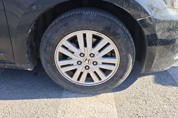 Used Honda Accord 2013 2.0L SE Right Front Wheel Hub