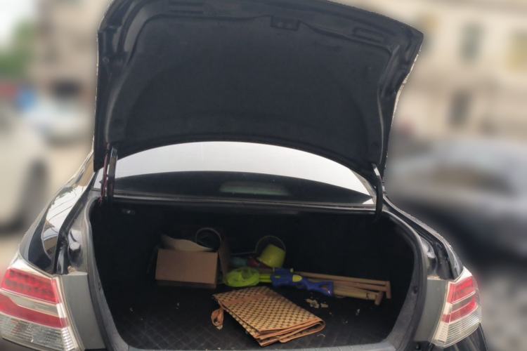 Used Honda Accord 2013 2.0L SE Trunk