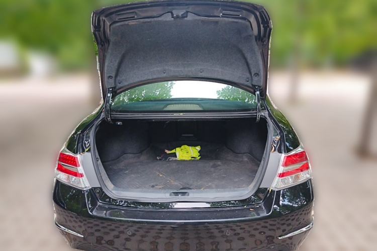 Used Honda Accord 2013 2.4L SE Trunk