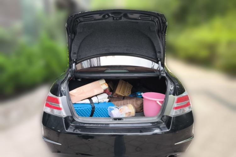 Used Honda Accord 2013 2.0L SE Trunk