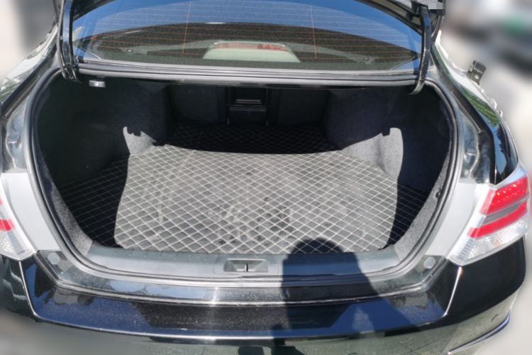 Used Honda Accord 2013 2.0L SE Trunk