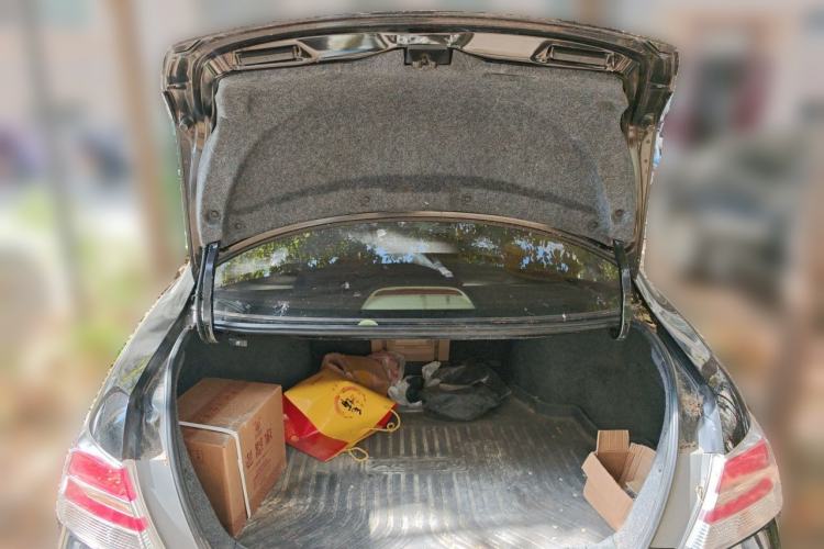 Used Honda Accord 2013 2.0L SE Trunk