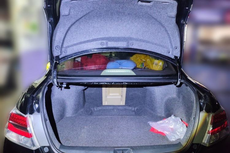 Used Honda Accord 2013 2.4L SE Trunk