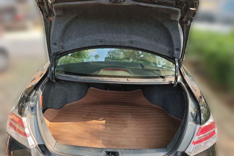 Used Honda Accord 2013 2.0L SE Trunk