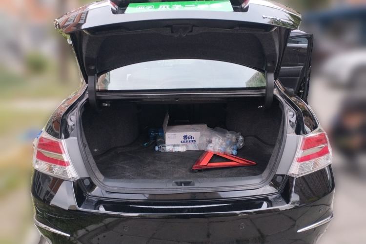 Used Honda Accord 2013 2.0L SE Trunk