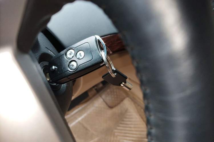 Used Honda Accord 2013 2.0L SE Vehicle Key