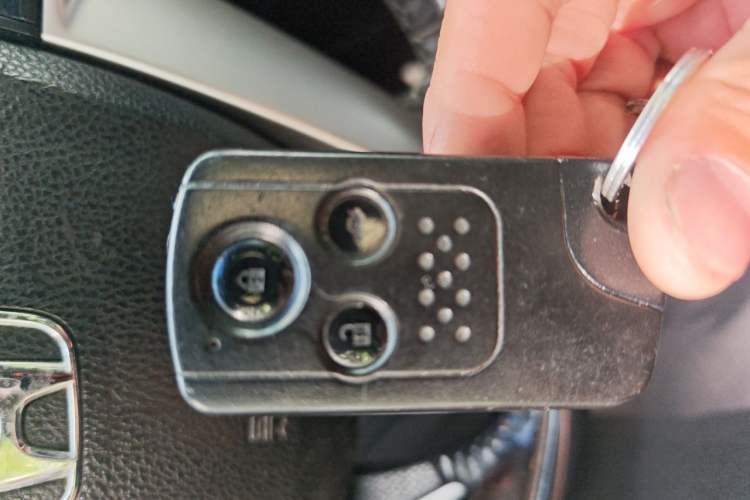 Used Honda Accord 2013 2.4L SE Vehicle Key