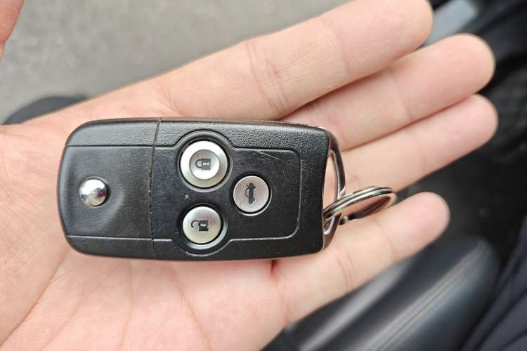 Used Honda Accord 2013 2.0L SE Vehicle Key