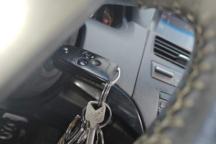 Used Honda Accord 2013 2.0L SE Vehicle Key