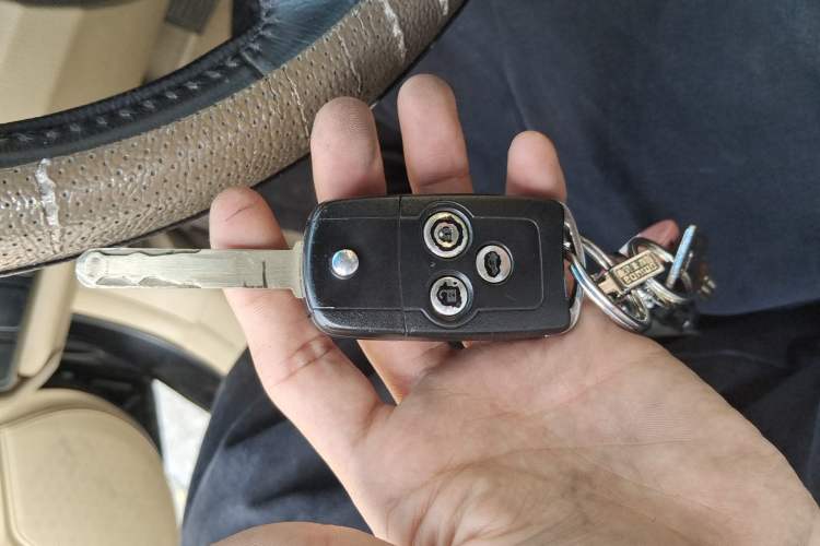 Used Honda Accord 2013 2.4L LX Vehicle Key