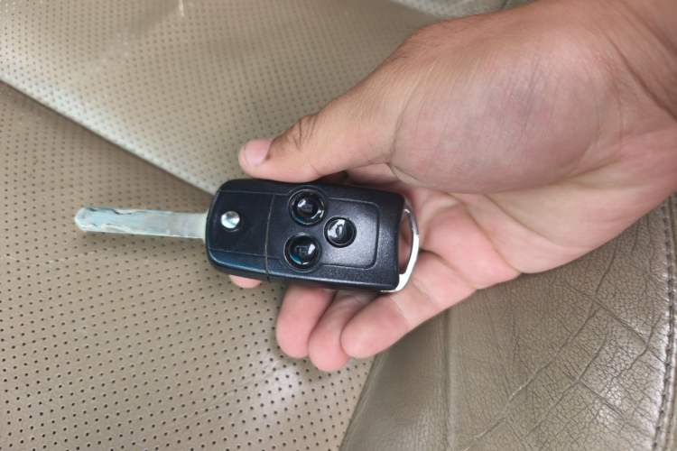 Used Honda Accord 2013 2.0L SE Vehicle Key
