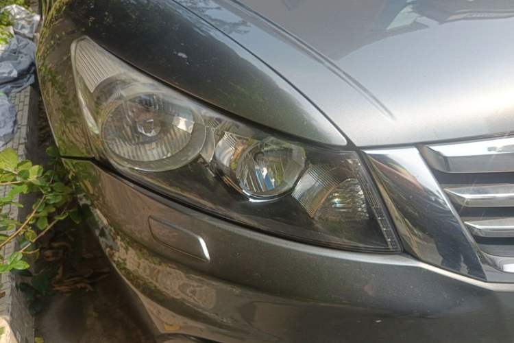 Used Honda Accord 2013 2.0L SE Right Front Headlight