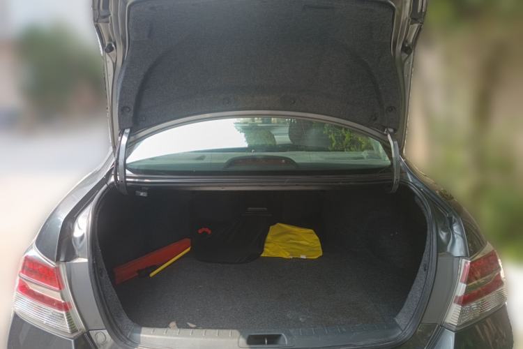 Used Honda Accord 2013 2.0L SE Trunk