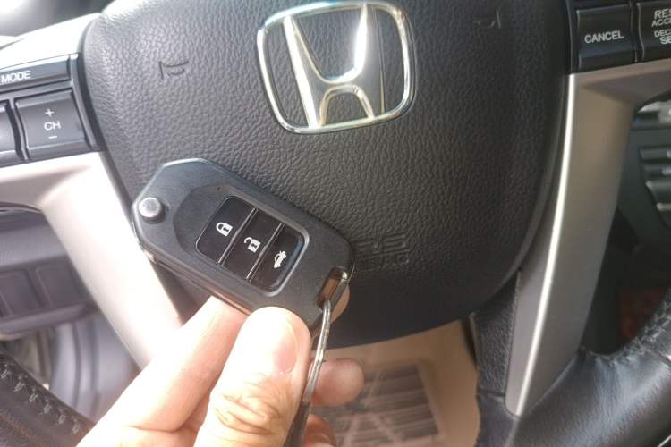 Used Honda Accord 2013 2.0L SE Vehicle Key