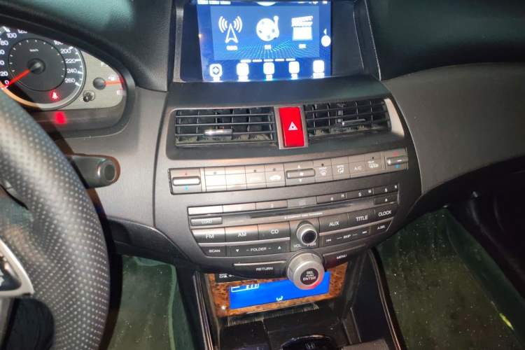 Used Honda Accord 2013 2.0L SE Audio And AC Panel