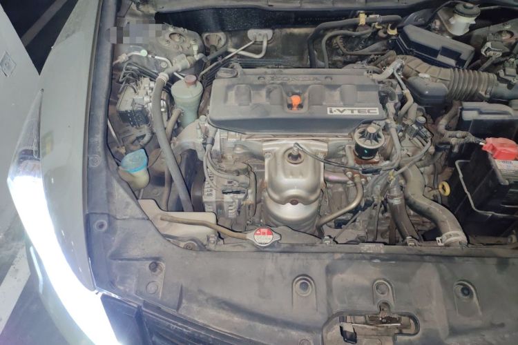Used Honda Accord 2013 2.0L SE Engine Bay Right