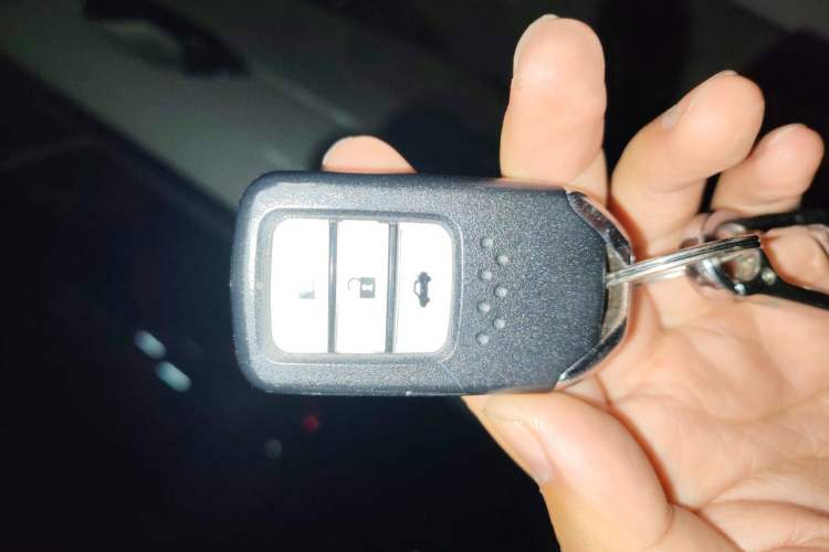 Used Honda Accord 2013 2.0L SE Vehicle Key