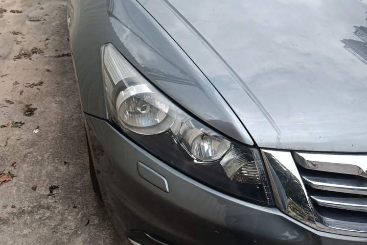 Used Honda Accord 2013 2.0L SE Right Front Headlight