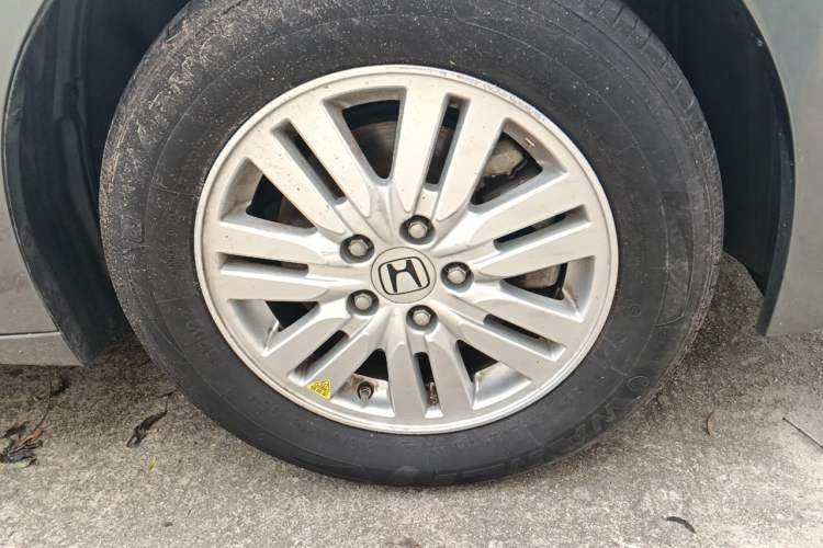 Used Honda Accord 2013 2.0L SE Right Front Wheel Hub
