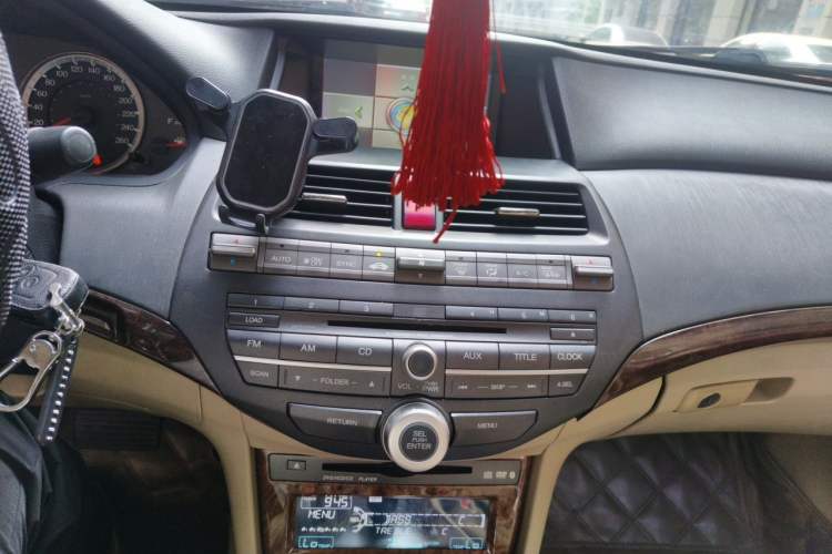Used Honda Accord 2013 2.0L SE Audio And AC Panel