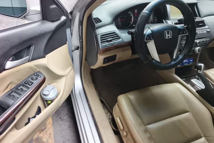 Used Honda Accord 2013 2.0L SE Driver Seat