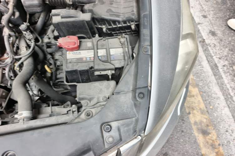 Used Honda Accord 2013 2.0L SE Engine Bay Left
