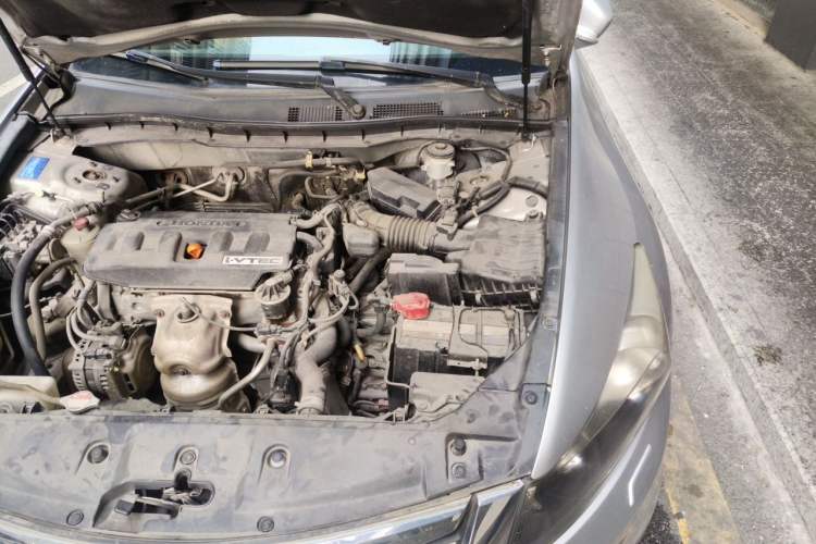 Used Honda Accord 2013 2.0L SE Engine Bay Left
