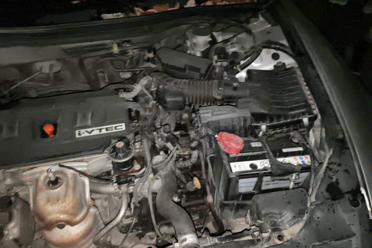 Used Honda Accord 2013 2.0L SE Engine Bay Left