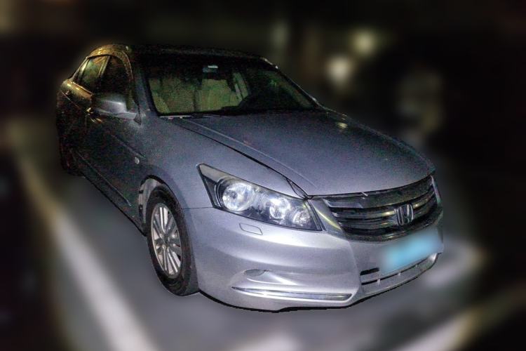 Used Honda Accord 2013 2.0L SE Front Right 45 Deg