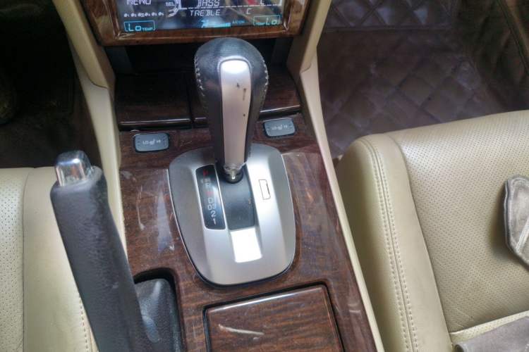 Used Honda Accord 2013 2.0L SE Gear Lever