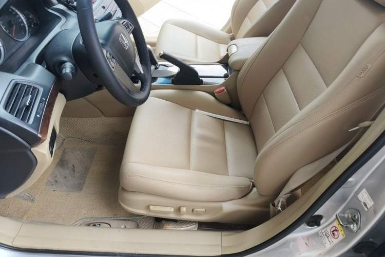 Used Honda Accord 2013 2.0L SE Left Front Seat