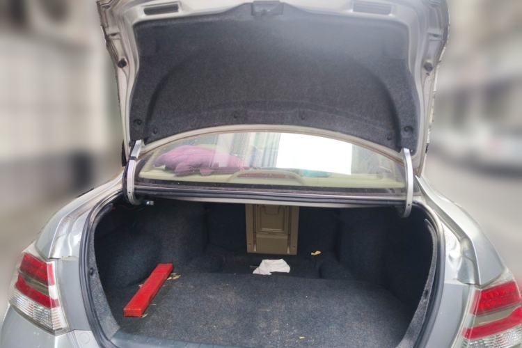Used Honda Accord 2013 2.0L SE Trunk