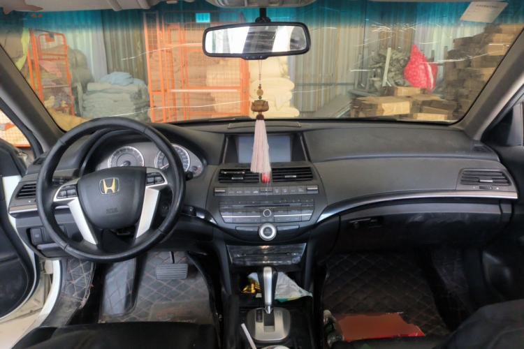 Used Honda Accord 2013 2.0L SE Center Console