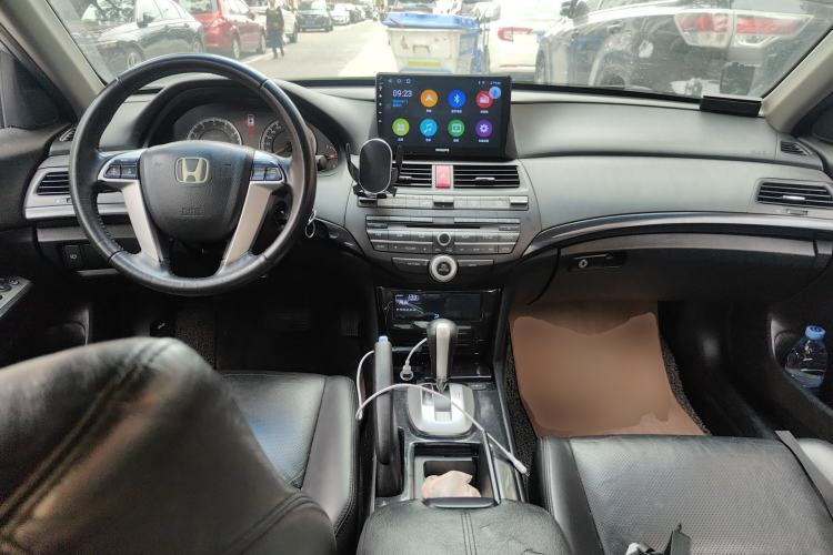 Used Honda Accord 2013 2.0L SE Center Console