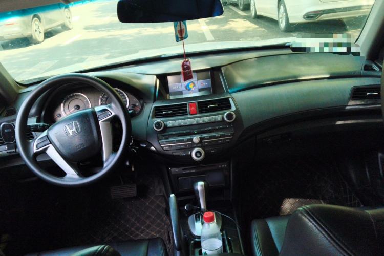 Used Honda Accord 2013 2.0L LX Center Console